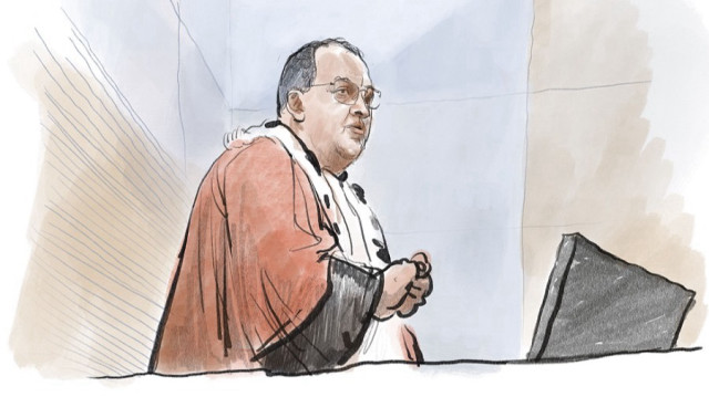 Dans le procès en appel d'Emilie G., jugée pour avoir tué son grand-père en 2020, l'avocat général réclame une peine de 15 ans de réclusion.