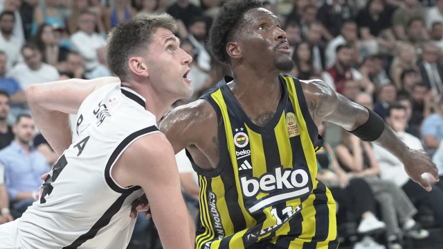 Beşiktaş Fibabanka - Fenerbahçe Beko maçından kare.