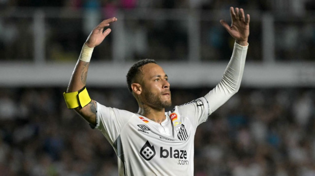 L'attaquant de Santos Neymar, au stade Urbano Caldeira à Santos, dans l'État de São Paulo, au Brésil, le 5 février 2025.
