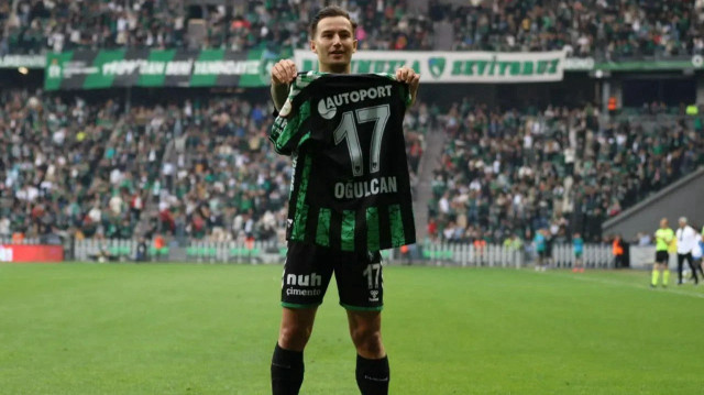 Oğulcan Çağlayan'ın Kocaelispor'la 1 yıl daha sözleşmesi bulunuyor.