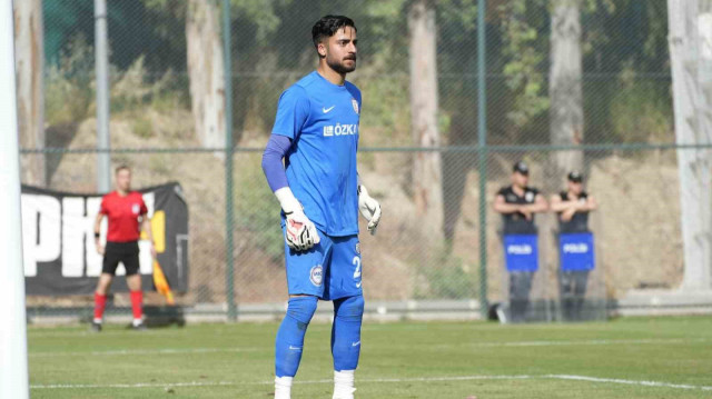 Serhat Öztaşdelen, bu sezon 13 karşılaşmada kalesini gole kapatmayı başardı.