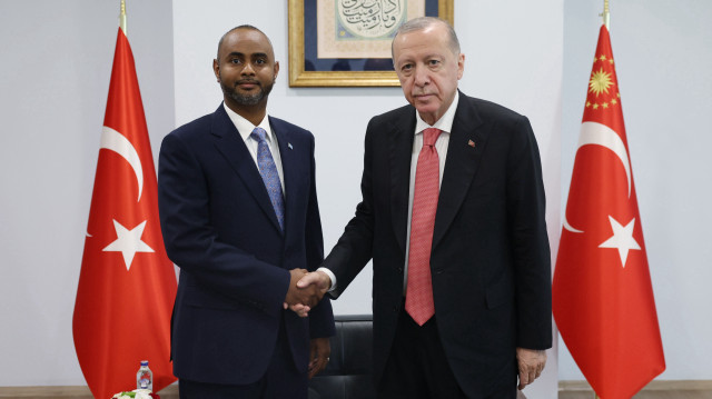 Cumhurbaşkanı Erdoğan, Somali Federal Cumhuriyeti Limanlar ve Deniz Ulaştırma Bakanı ile görüştü.