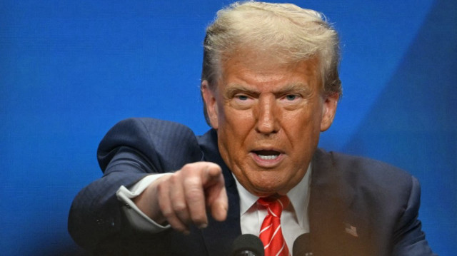 Le président américain Donald Trump s'adresse à la presse lors d'un sommet des chefs d'État et de gouvernement de l'Organisation du traité de l'Atlantique Nord (OTAN) à La Haye, le 25 juin 2025.