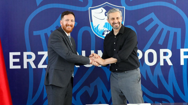 Erzurumspor FK teknik direktör Serkan Özbalta ile sözleşme imzaladı
