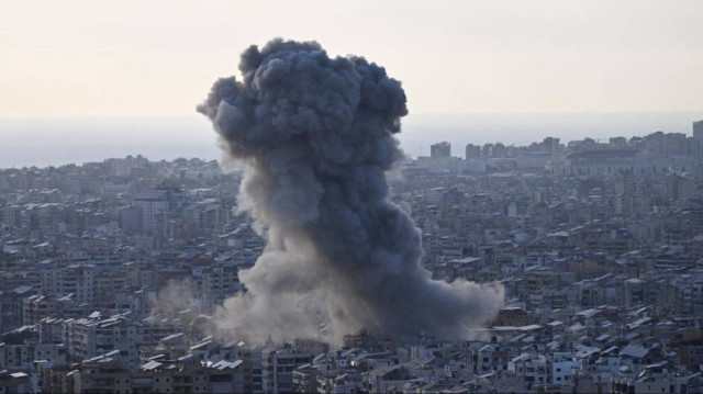 Açıklamada, binanın Hizbullah tarafından İsrail güçleri hakkında istihbarat toplama faaliyetleri de dahil olmak üzere çeşitli askeri amaçlarla kullanıldığı iddia edilerek, "Bu terörist faaliyetler, İsrail ile Lübnan arasındaki mutabakatların açık bir ihlalidir." ifadeleri kullanıldı.