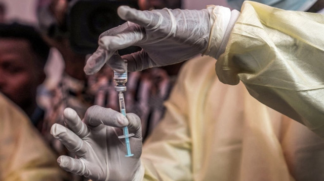 Face à la persistance du virus, Kinshasa déploie une campagne intensive dans plusieurs provinces.