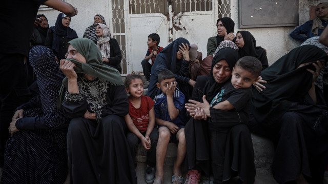 A mass funeral is held outside Al-Shifa Hospital for Palestinians, including children, who lost their lives in multiple Israeli airstrikes in Gaza City, Gaza, on June 28, 2025.(AA)