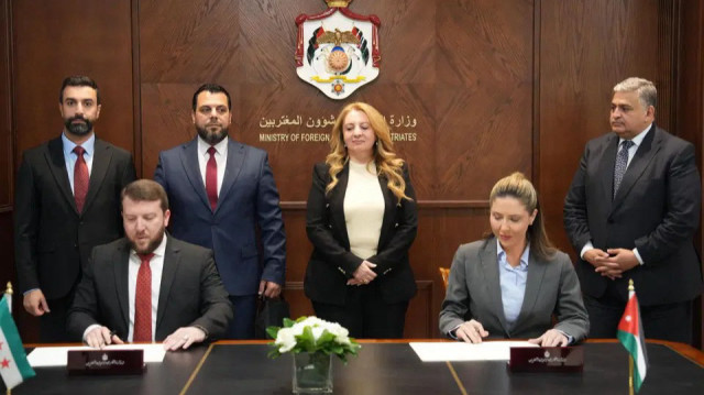 الأردن وسوريا يوقعان مذكرة تفاهم لتدريب الكوادر الدبلوماسية