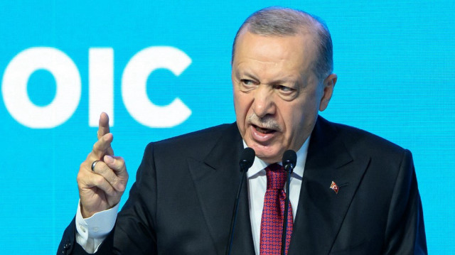 Le président turc Recep Tayyip Erdogan s'exprime lors de la 51e session du Conseil des ministres des Affaires étrangères de l'Organisation de la coopération islamique (OCI) à Istanbul, le 21 juin 2025.