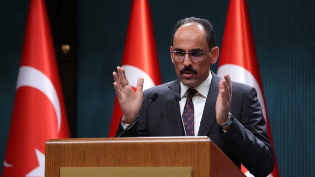 Le porte-parole de la présidence turque, Ibrahim Kalin, donne une conférence de presse à la suite des discussions avec la Suède et la Finlande sur leurs candidatures à l'adhésion à l'OTAN, dans le complexe présidentiel d'Ankara, le 25 mai 2022.