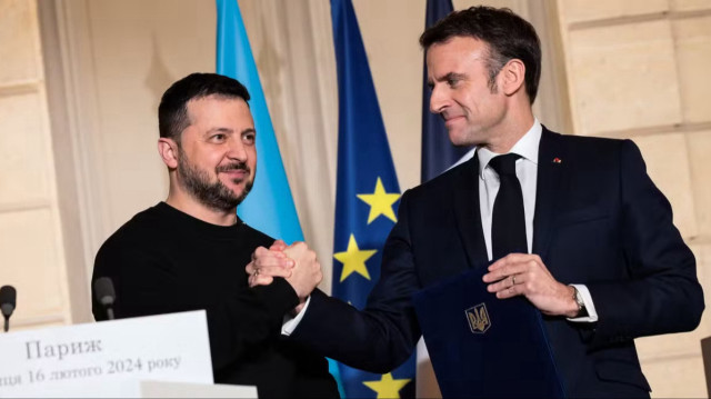 Президент Украины Владимир Зеленский и президент Франции Эммануэль Макрон в Париже, 16 февраля 2024 года.

