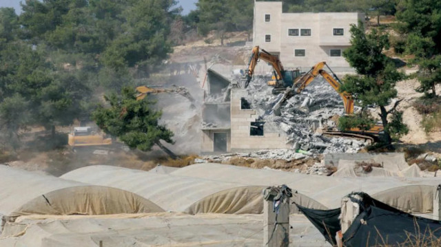 سلطات الاحتلال تهدم منزلين فلسطينيين في سلوان بالقدس الشرقية