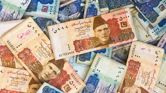 اپریل 2025 میں حکومتِ پاکستان کا ٹوٹل قرضہ 77 کھرب روپے سے زیادہ ہو گیا