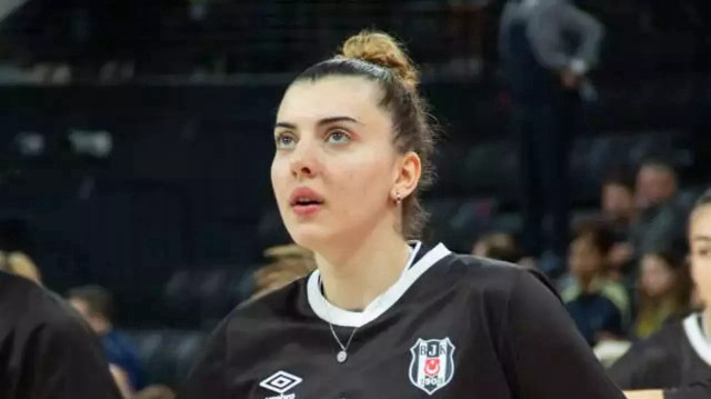 Elif Bayram uzun yıllar Beşiktaş forması giymişti.