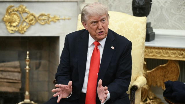 Le président américain Donald Trump s'exprime lors d'une rencontre avec le chancelier allemand Friedrich Merz dans le Bureau ovale de la Maison Blanche, à Washington DC, le 5 juin 2025.