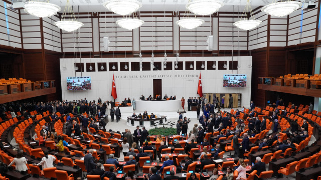 TBMM, bayram tatili sonrası çalışmalarına çarşamba günü başlayacak. Yeni haftada Meclis'i yoğun bir gündem bekliyor. Belediyelere ilişkin düzenleme de bu hafta ele alınacak.