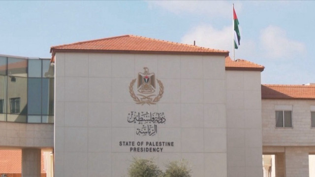 السلطة الفلسطينية تنفي علاقتها بجماعة مسلحة تنهب المساعدات بغزة