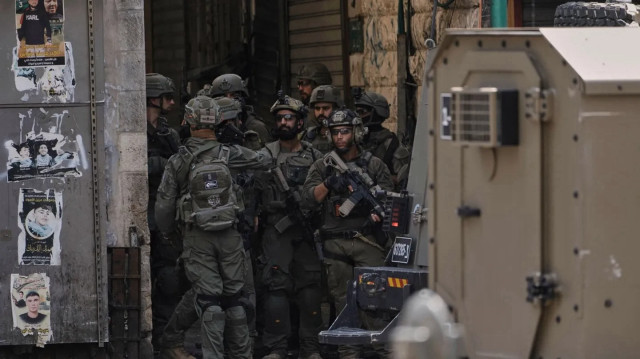 الضفة.. الاحتلال الإسرائيلي يعتقل فلسطينيين اثنين من بلدة قباطية 