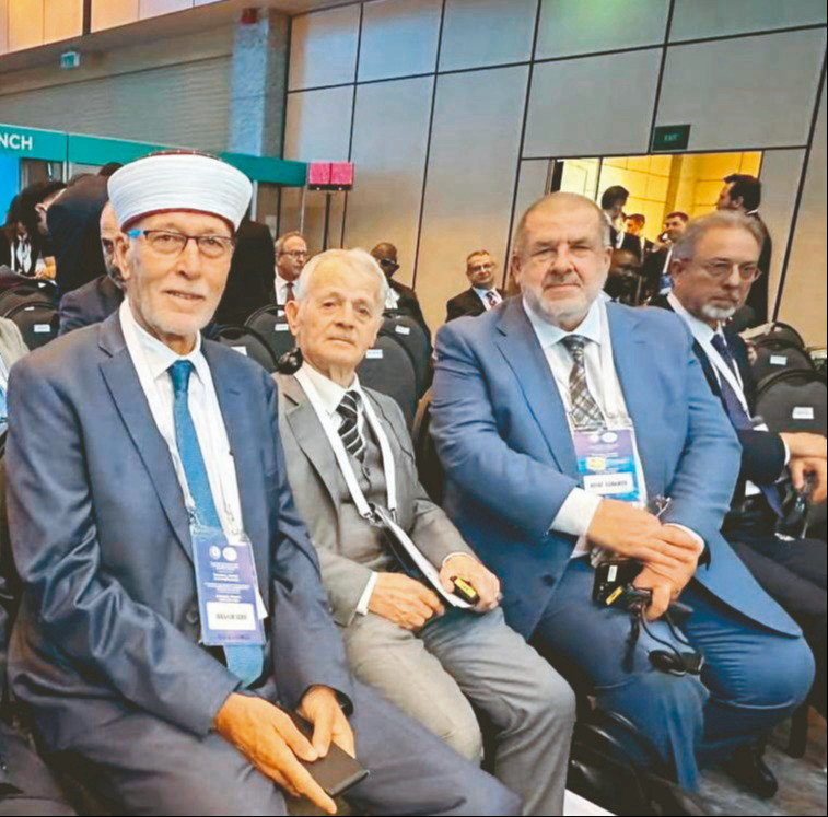 İstanbul’da bulunan Kırım Heyetine Başkanlık eden Kırım Tatar Türkleri Lideri Mustafa Abdülcemil Kırımoğlu, “Finlandiya, Norveç ve Almanya da 1944 Kırım Tatar Sürgünü'nü soykırım olarak tanıyabilir” dedi.