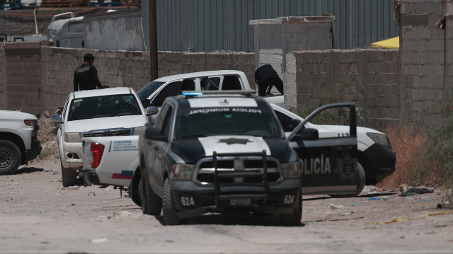 Meksika’nın Ciudad Juárez kentindeki bir krematoryumda yakılmadan zemine ‘öylesine’ atılmış 383 ceset bulundu. Savcılar, ölenlerin yakınlarına ‘başka bir materyal’ verildiğini söyledi.