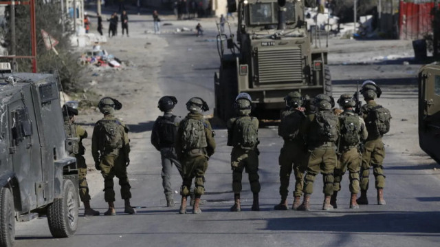 جيش الاحتلال الإسرائيلي يقتل فلسطينيين بدعوى تنفيذهما عملية طعن وإطلاق نار بالضفة