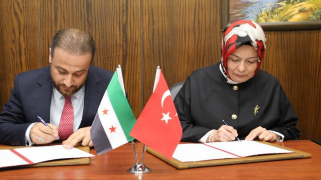 Millî Eğitim Bakan Yardımcısı Celile Eren Ökten başkanlığındaki heyet, Suriye'ye gerçekleştirdikleri çalışma ziyaretinde  "Eğitim İş Birliği Protokolü" imzalandı.