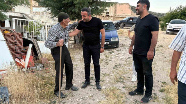 Akçadağ Belediye Başkanı Hasan Ulutaş, Yalınbudak ve Karamağara mahallelerini ziyaret ederek vatandaşlarla bir araya geldi.