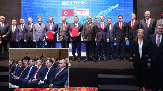 İmza törenine Cumhurbaşkanı Yardımcısı Cevdet Yılmaz, KKTC Cumhurbaşkanı Ersin Tatar, Meclis Başkanı Ziya Öztürkler, Başbakan Ünal Üstel, Türkiye'nin Lefkoşa Büyükelçisi Ali Murat Başçeri, Türk Telekom CEO'su Ümit Önal ve her iki ülkeden yetkililer katıldı.