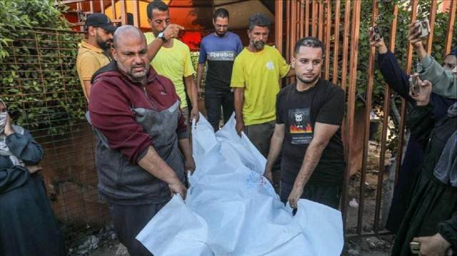 الاحتلال يقتل 10 فلسطينيين من منتظري المساعدات جنوب غزة