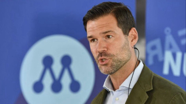 Le Ministre suédois de l'Intégration et des Migrations, Johan Forssell.