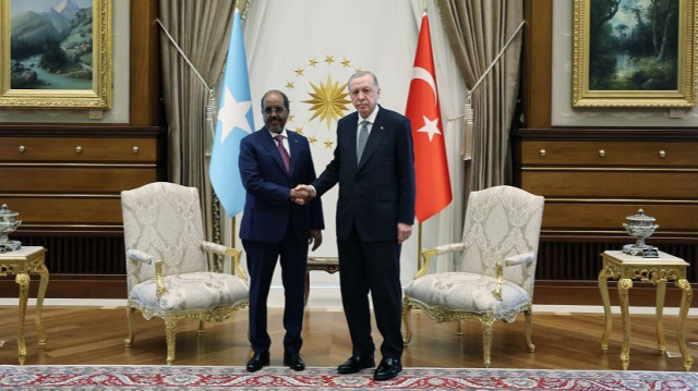 Turkish President Recep Tayyip Erdogan (L) welcomes Somali President Hassan Sheikh Mohamud (R) with an official ceremony at Presidential Complex in Ankara, Türkiye on July 11, 2025.