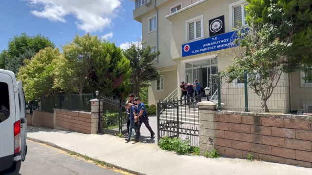 Zanlıların saldırıyı düzenlerken, yurt dışında bulunan kişiler adına "Buğra abimin selamı var" diyerek tehditte bulundukları öğrenildi.