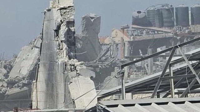 إصابة كاهن ونازحين فلسطينيين بقصف الاحتلال الإسرائيلي كنيسة في غزة