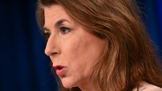 La porte-parole du département d'État américain, Tammy Bruce, s'exprime lors d'une conférence de presse au département d'État à Washington, DC, le 15 avril 2025.