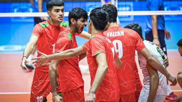 کیا پاکستان ٹائٹل جیتنے میں کامیاب ہوگا؟ جاننے کے لیے ینی شفق اردو کو فالو کرتے رہیں۔۔
