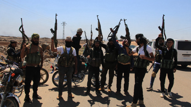 Forces tribales arabes dans la région de Suweyda, le 18 juillet 2025.
