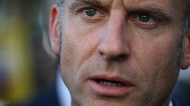 Le président français Emmanuel Macron s'adresse aux participants du Plan Avenir Lourdes (PAL), lancé en 2021 pour compenser les effets de la crise sanitaire, au début d'un voyage de deux jours dans le département des Hautes-Pyrénées, à Lourdes, dans le sud-est de la France, le 16 juillet 2025.