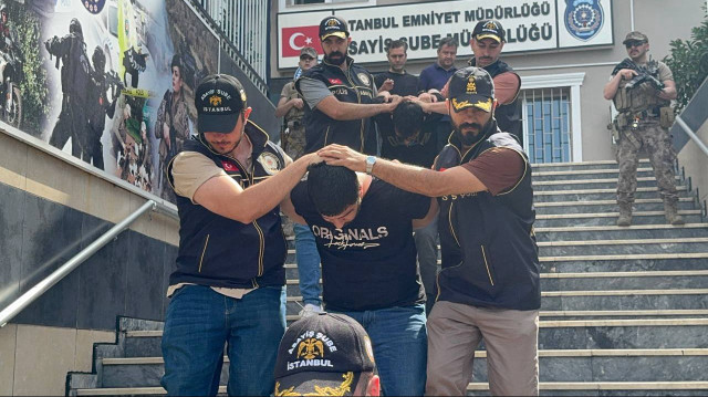 2 kişinin yaralandığı silahlı kavgaya ilişkin 3 zanlı adliyede