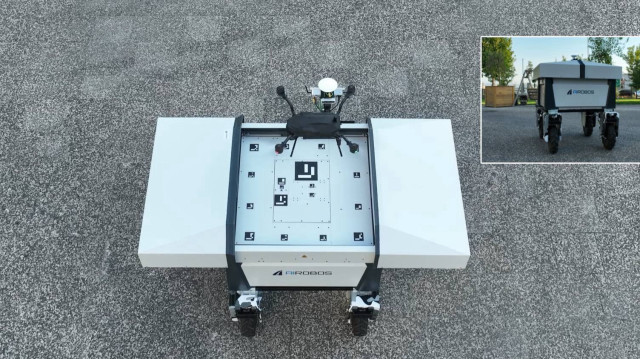 Mobil Dron ve Akıllı Barınak, tekerlekli ya da paletli yapıya sahip mobil barınakla birlikte çalışan çok rotorlu otonom bir drondan oluşuyor. 