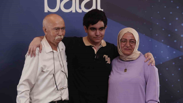ÖSYM'nin açıklamasına göre, 2025 YKS'de tam puan alarak birincilik elde eden adayların isimleri ve okulları belli oldu.