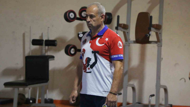 Milli takımın başantrenörü Baykan Arslan.