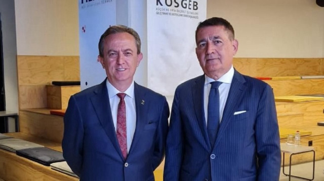 MEF Üniversitesi Rektörü Prof. Dr. Muhammed Şahin ve TÜSİAD Yönetim Kurulu Başkanı Orhan Turan