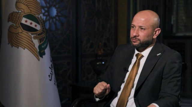 وزير الطوارئ على حدود السويداء: نقدم خدماتنا لكل السوريين
