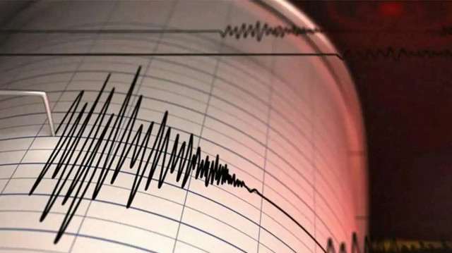 زلزال بقوة 7.6 درجات في شرق روسيا ينذر بموجات تسونامي