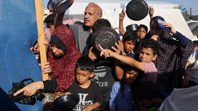 "فليضرب الجميع عن الطعام".. صرخة تضامن رفضا لـ"تجويع غزة"