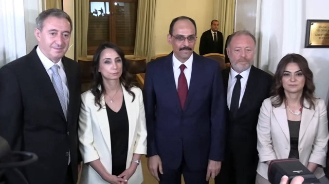 DEM Parti heyeti MİT Başkanı İbrahim Kalın ve beraberindeki heyetini kabul etti.