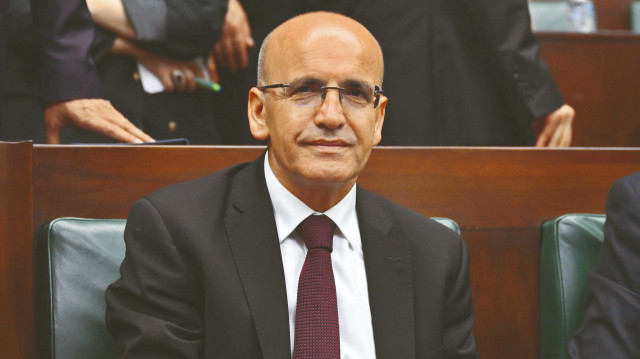Mehmet Şimşek.
