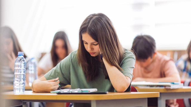 12 yıl zorunlu eğitim süresi kısalacak mı? Liseler 2 yıla mı inecek? Bakan Tekin'den açıklama