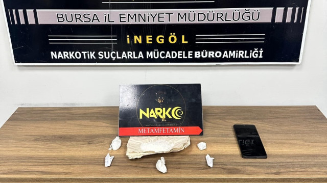 Şahsın üzerinde ele geçirilen uyuşturucu maddeler.
