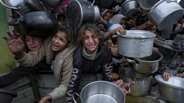 غزة تموت جوعا.. وفاة 15 فلسطينيا بسوء التغذية خلال 24 ساعة